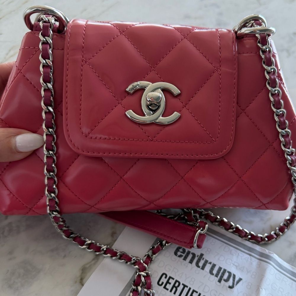 CHANEL Coco Shine Accordion Flap Bag